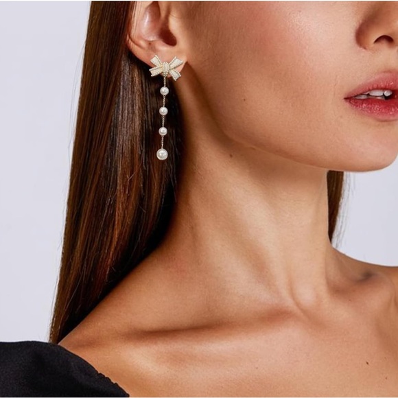 Pearl Bow Earrings - Picture 2 of 3